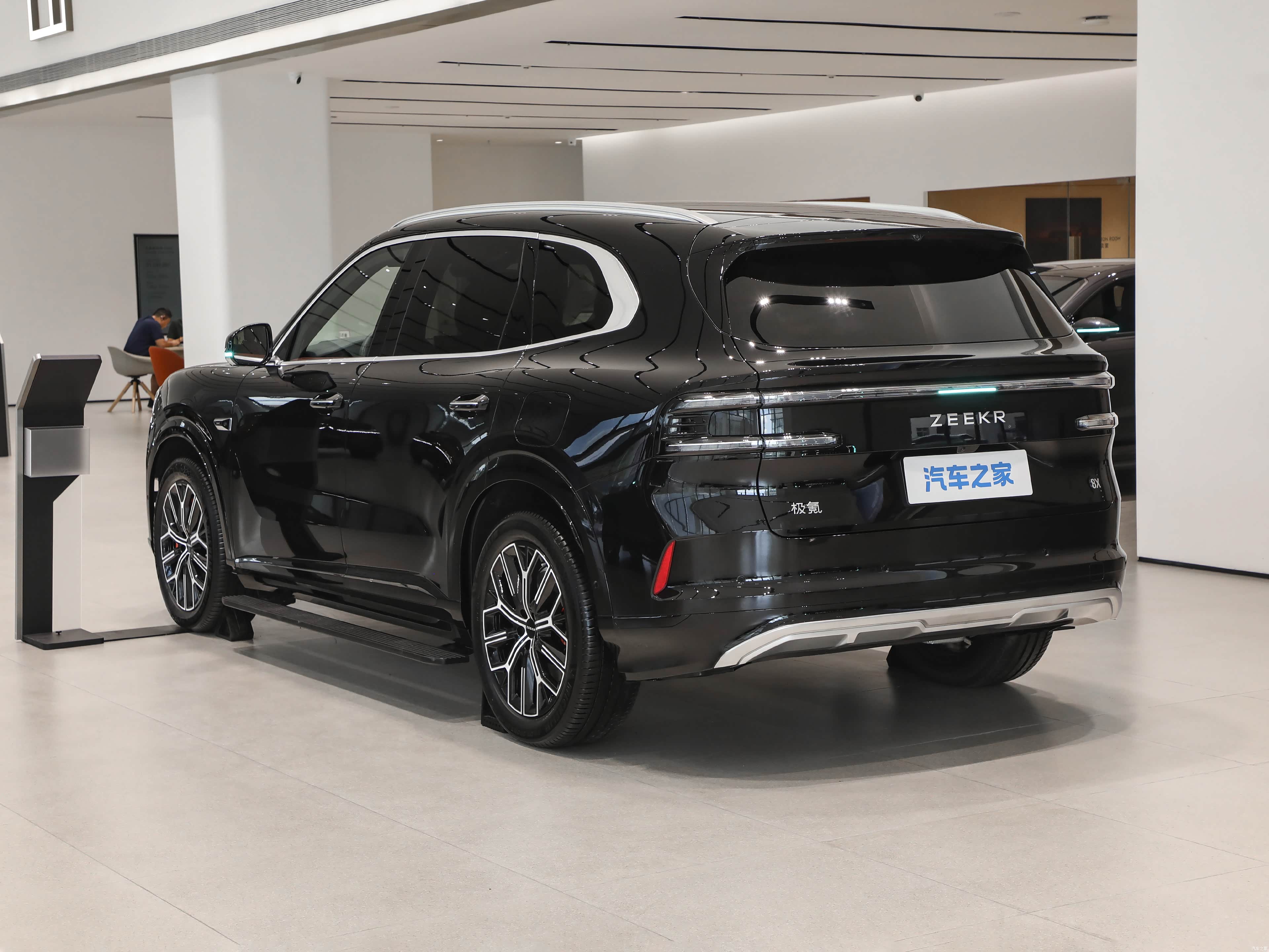 Zeekr 8X, миниатюра 5