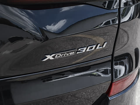 2025�� xDrive 30Li ������M�˶���ҹ��װ