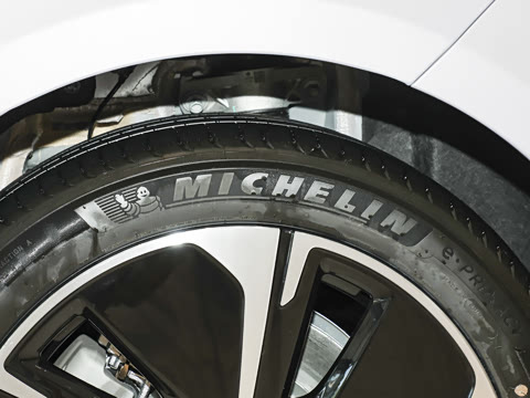 2025�� 100kWh Touring