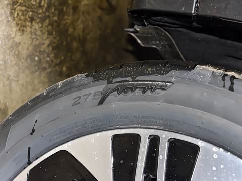 2026�� E 300 L ������