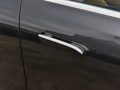 2026�� E 300 L ������