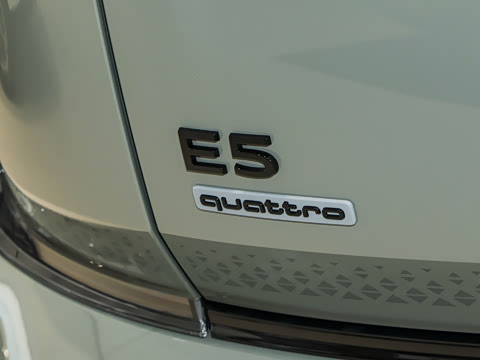 2026�� �ȷ�quattro��