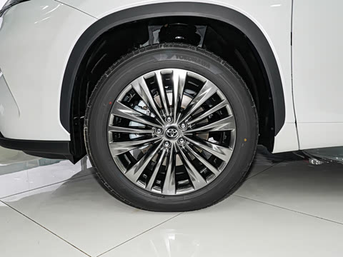 2026�� 2.5L���ܵ��˫������������ 7��