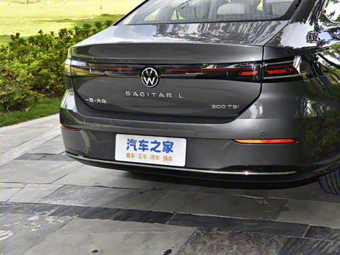 2026�� L 300TSI DSG ������