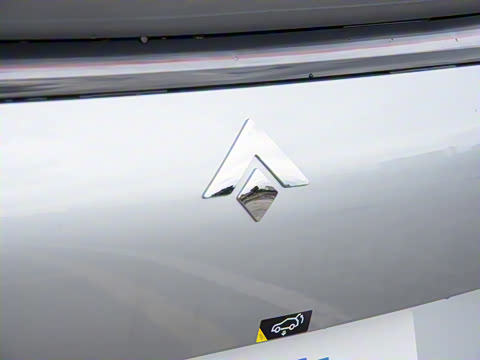 2025�� 670 Max��