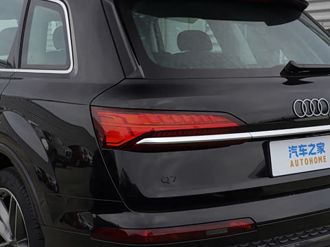 2026�� 45 TFSI quattro S line�˶���