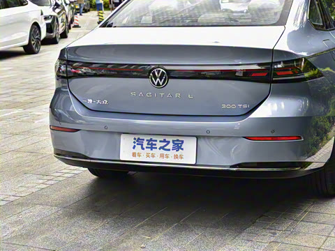 2026�� L 300TSI DSG ������