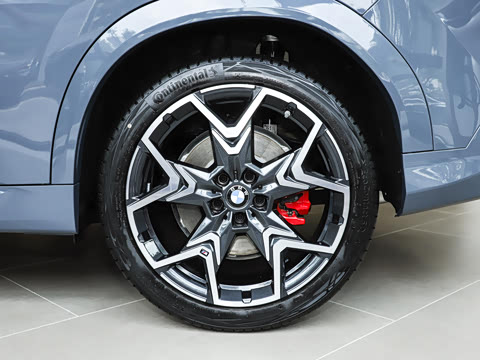 2026�� M35i