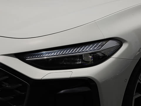 2026�� TFSI quattro 200kW �콢������