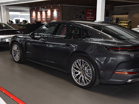 2026�� Panamera ������ 2.9T