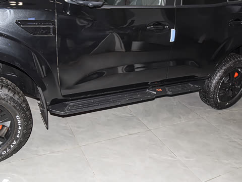 2025�� 2.0T ��������ʿ��