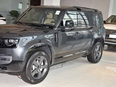 2026�� 110 3.0T P400 X-Dynamic HSE