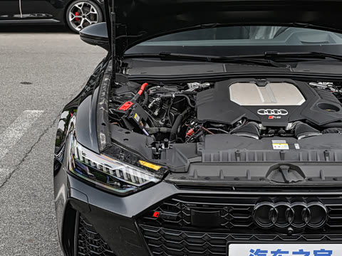 2025��  RS 6 4.0T Avant performance