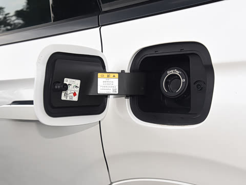 2026�� 2.0T ������춯��