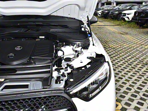 2026�� GLC 260 4MATIC ����SUV