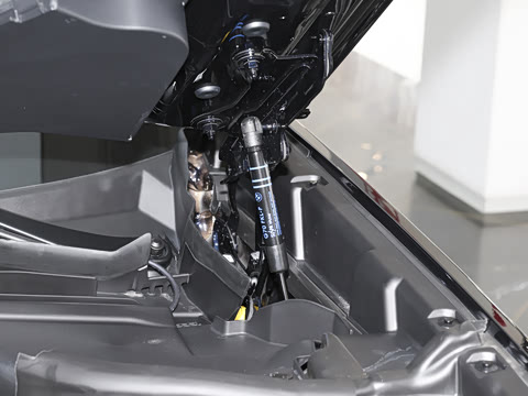 2026�� 735Li ������װ