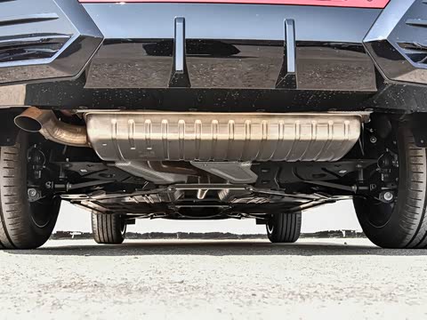 2026�� sDrive25i M�˶���װ