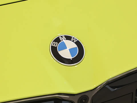 2026�� M235L
