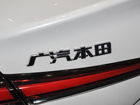 2025�� 240TURBO �ֶ����ٰ�