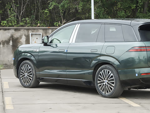 2025�� ������