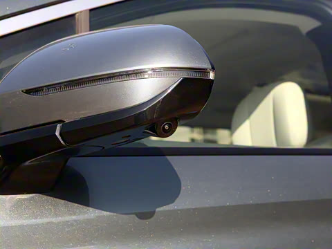 2026 DM-i 1.5T 218KM Խ