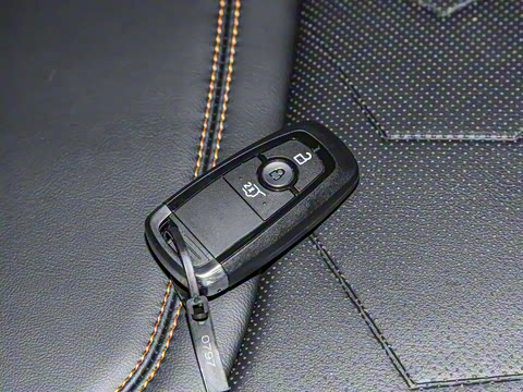 2025�� 2.3T EcoBoost ���ش�Խ�� 5��