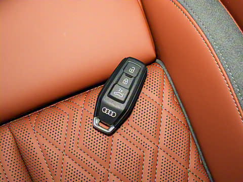 2026�� 2.0T �˶��� Plus