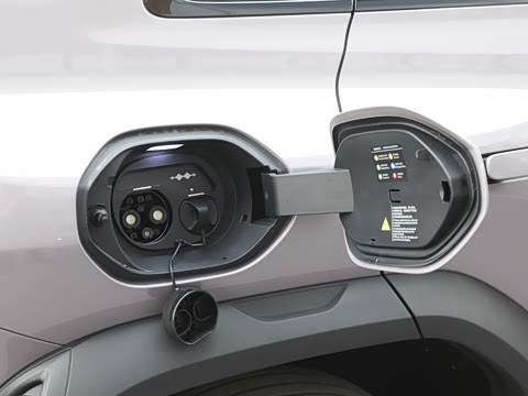 2025�� �Ŀ� 501KM �������˻���