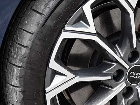 2026�� 2.0T quattro ������	