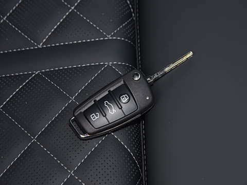 2026�� quattro 45�����ذ� 35TFSI ʱ�ж�����