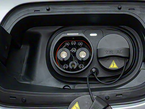 2026�� �ն�����quattro��