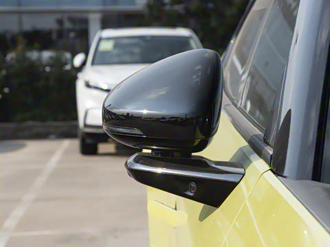 2025�� 750 ���������� Ultra