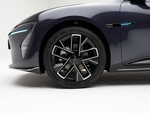 2026�� Max ˫������̰�