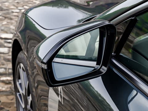 2026�� ��Ȼ�澳�� 100kWh Touring