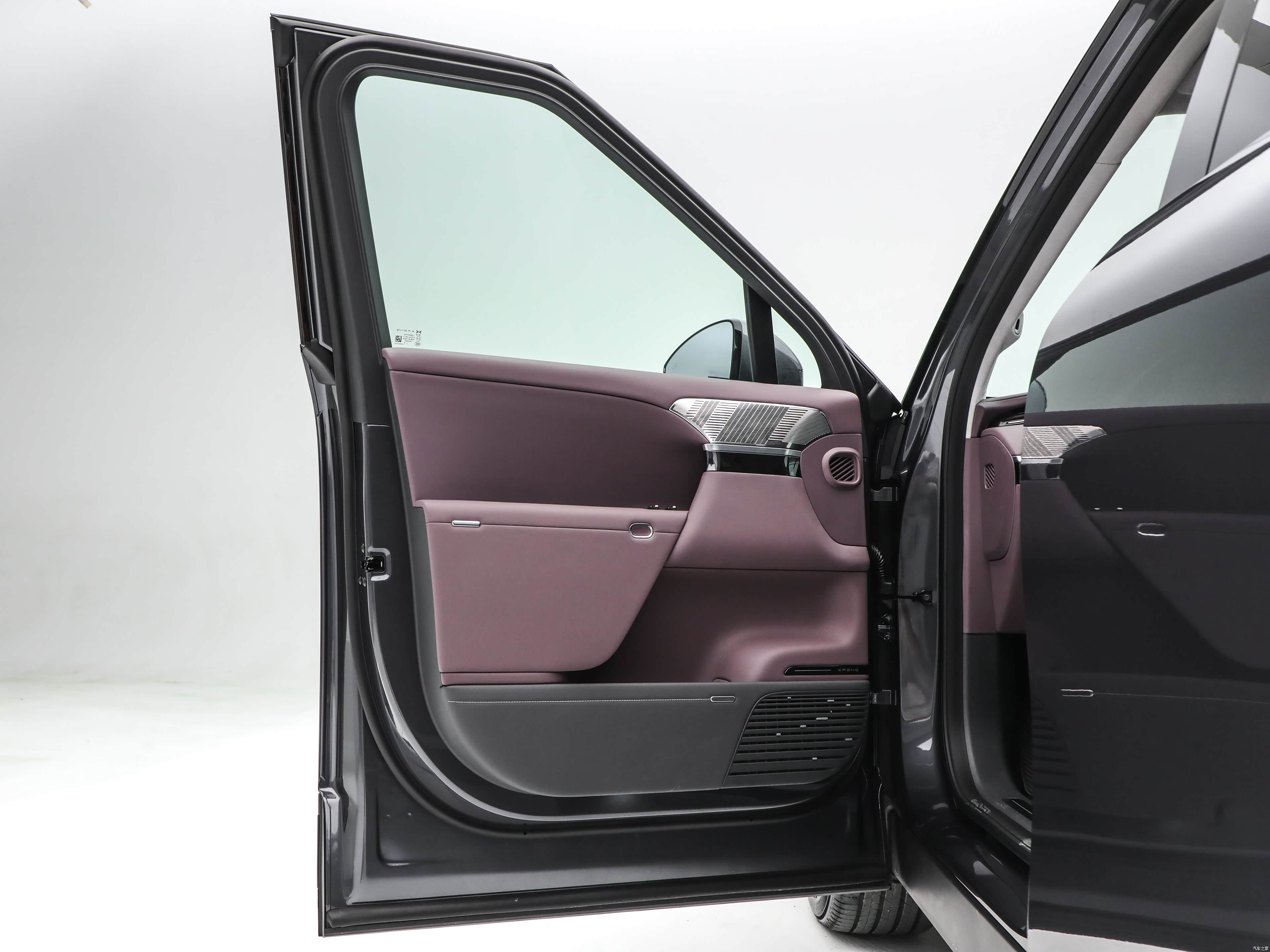XPeng GX, миниатюра 23