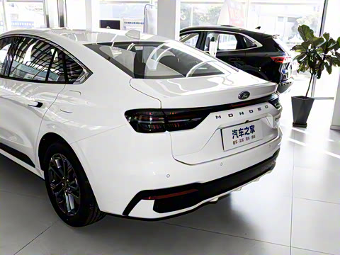 2026��  2.0T  EcoBoost  ������