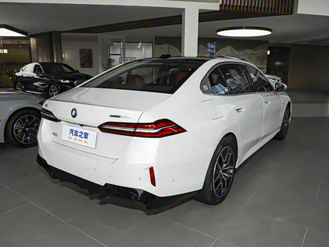 2026�� eDrive 35L M�˶���װ