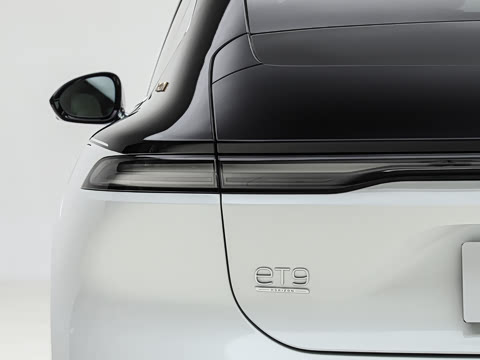 2025�� 102kWh ��ƽ���ر��