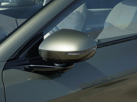 2026�� ���� 565 Plus