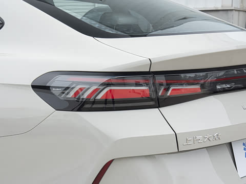 2026�� ���L 300TSI ����