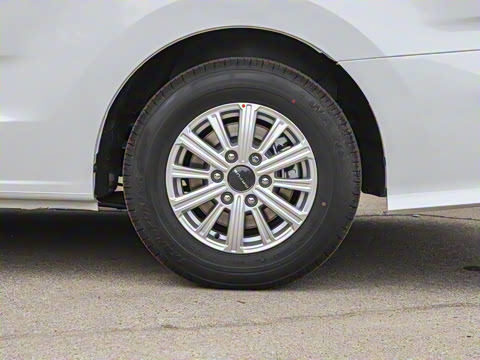 2025�� 2.4L �ֶ��߼����а� CNG 7��