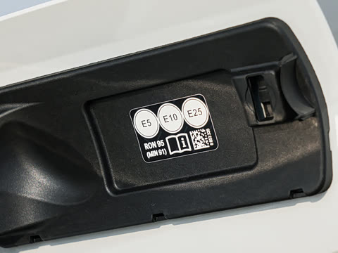 2026�� 325i M�˶���װ