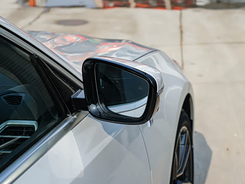 2026�� 325i M�˶���װ