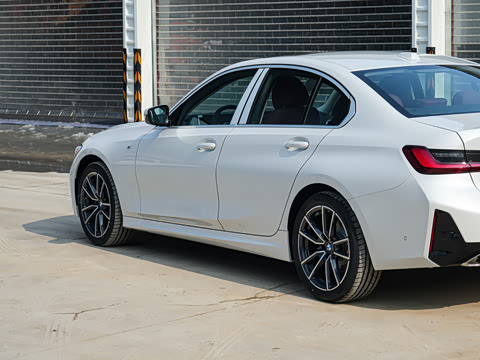 2026�� 325i M�˶���װ