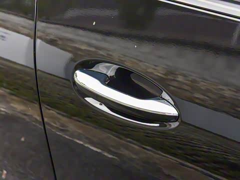 2025�� �Ŀ� GLC 300 4MATIC ����SUV