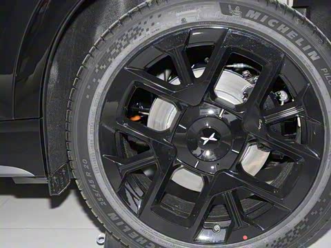 2026�� ���� 702 Max �콢��