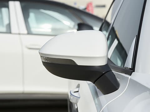 2026�� ���L 300TSI ��а�