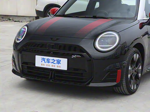 2025 Ŀ JOHN COOPER WORKS