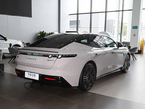 2025�� 240����Ultra