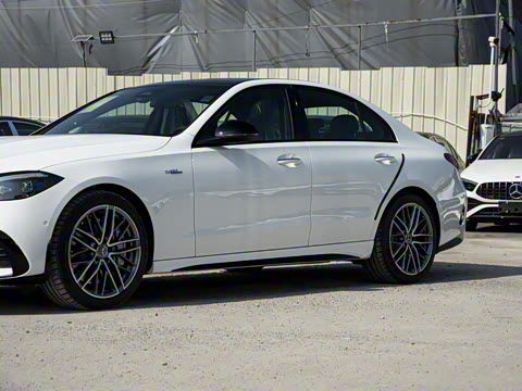 2026�� AMG C 43 4MATIC